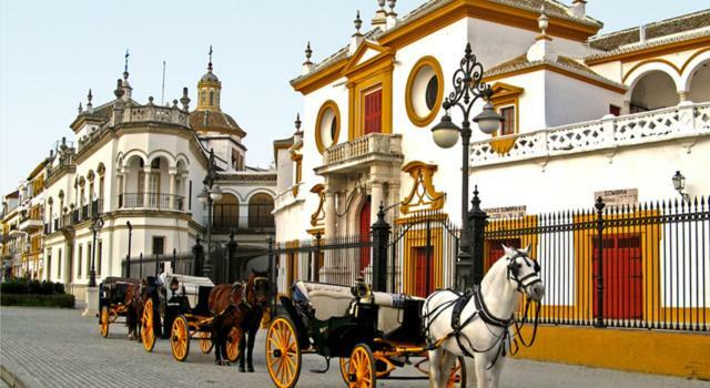 Sevilla Butterfly Suites Exterior photo